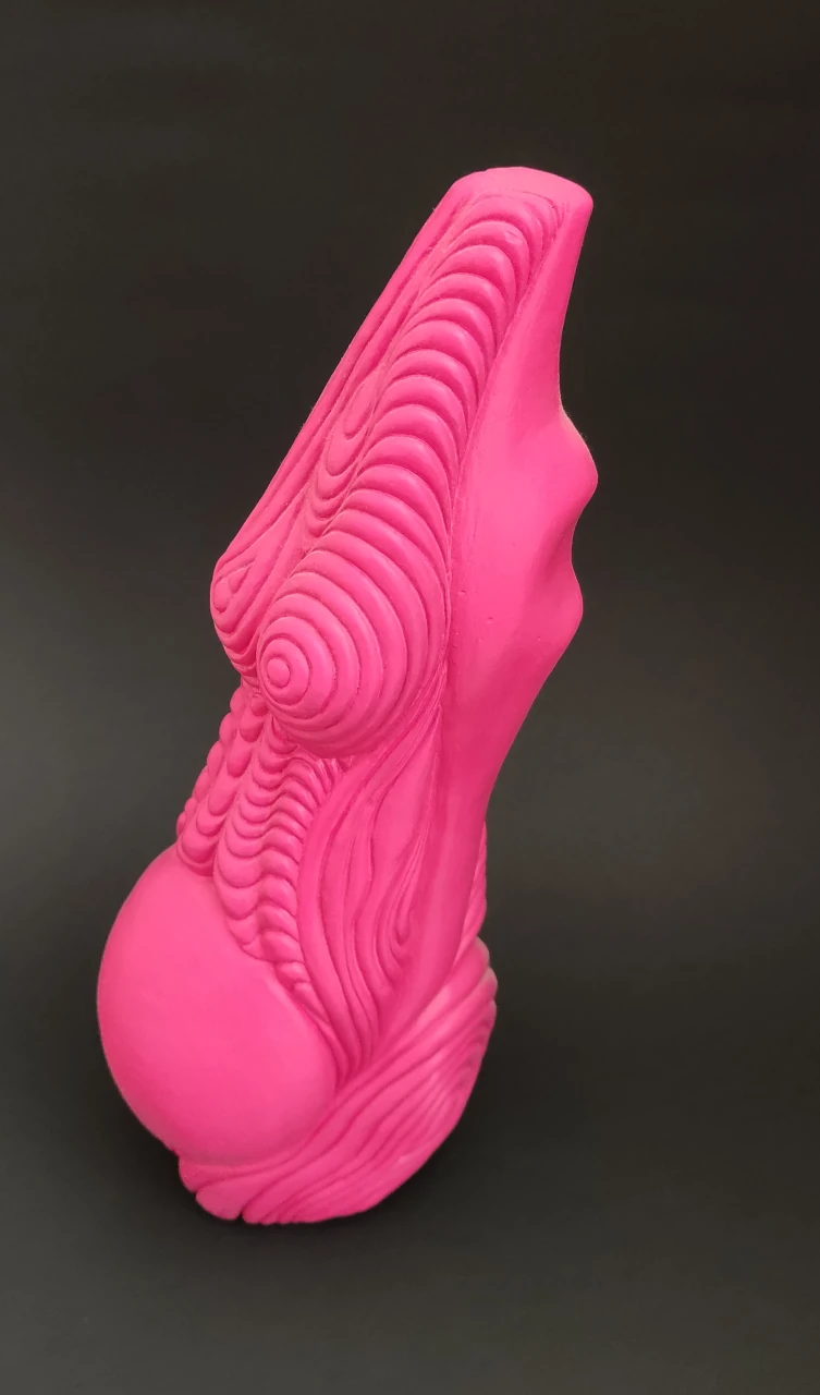 Contacto jcalvarez.com escultura color rosa